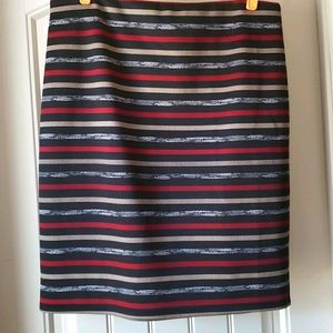 Roz & Ali slim skirt